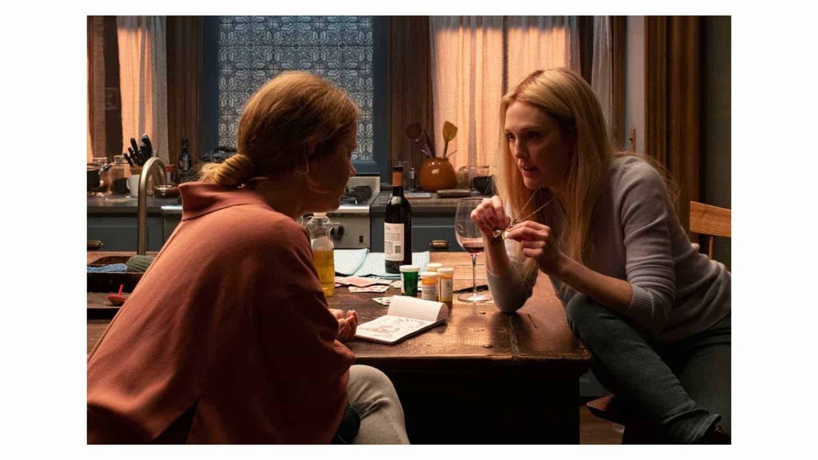 Analisi-linguaggio-visivo-simboli-riflesso-gatto-film-Netflix-la-donna-alla-finestra-blog-il-Biondino-della-Spider-Rossa-Crimine-Giustizia-Media-ProsMedia-Agenzia-Corte&Media